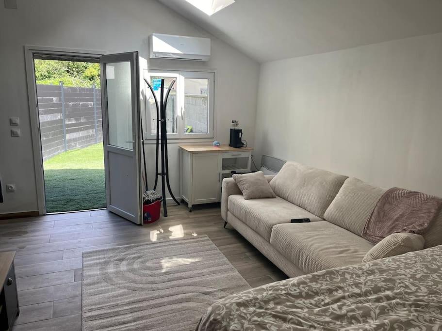 Maisonnette Avec Terrasse Avec Spa Privatif Lutterbach Buitenkant foto